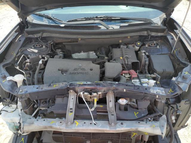 Photo 12 from auction – 2018 MITSUBISHI OUTLANDER with VIN JA4AD2A37JJ001956