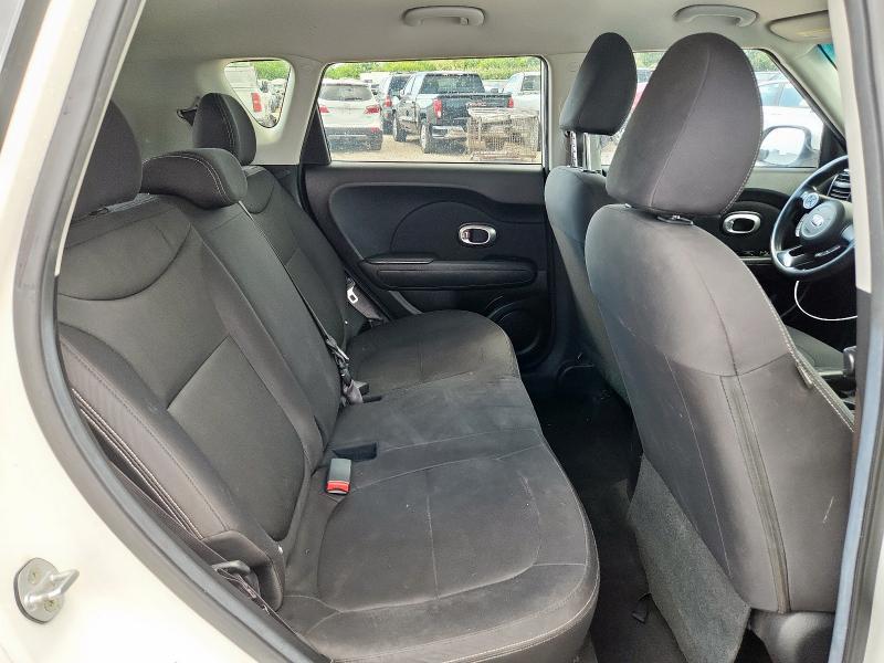 Photo 11 from auction – 2015 KIA SOUL with VIN KNDJN2A27F7165335