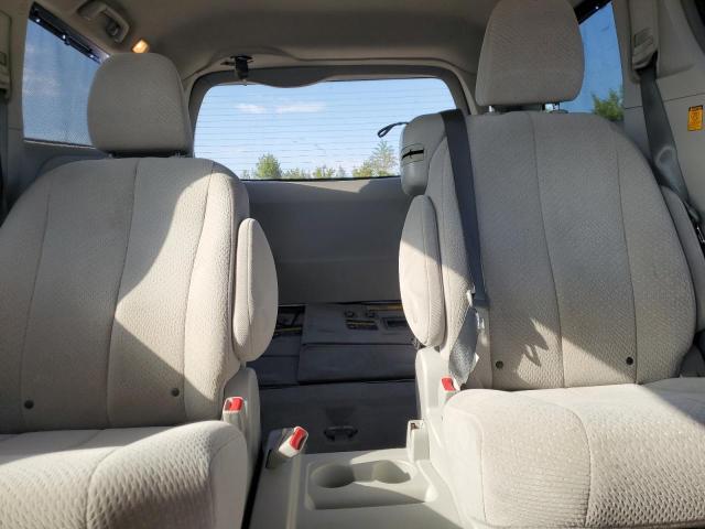 Photo 10 from auction – 2013 TOYOTA SIENNA LE with VIN 5TDKK3DCXDS374045