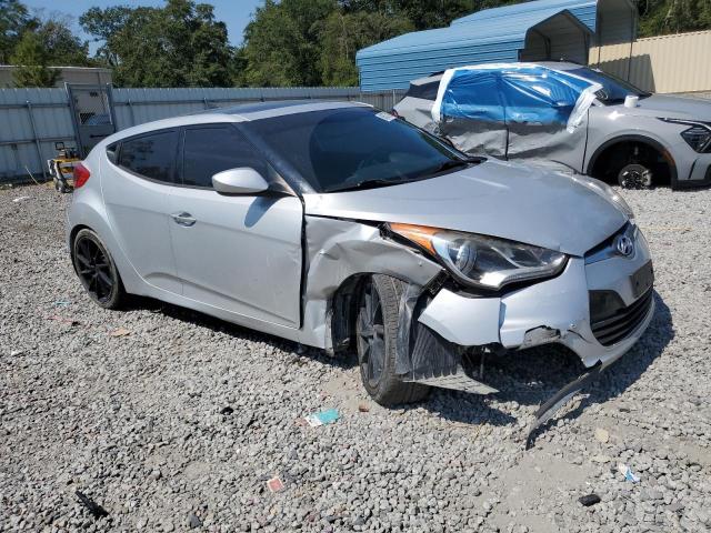 Photo 4 from auction – 2016 HYUNDAI VELOSTER with VIN KMHTC6AD0GU273916