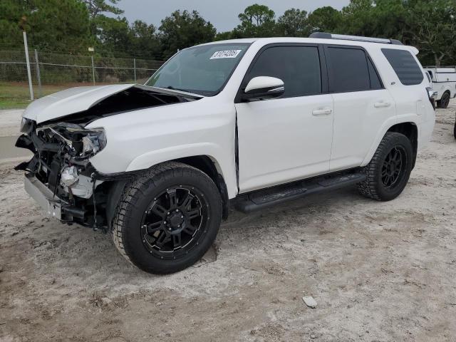TOYOTA 4RUNNER SR5 2019 with VIN JTEZU5JR5K5198159 - Photo from auction