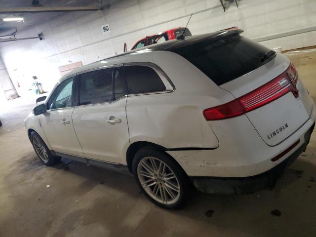 Photo 2 from auction – 2018 LINCOLN MKT with VIN 2LMHJ5ATXJBL01641