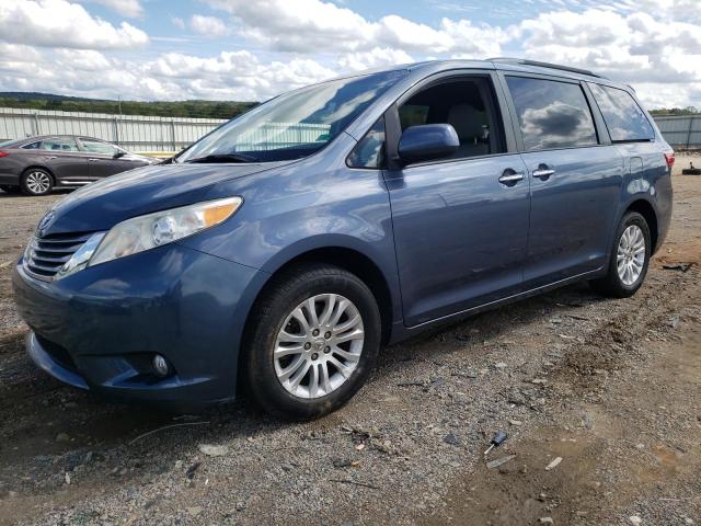 TOYOTA SIENNA 2017 with VIN 5TDYZ3DCXHS811327 - Photo from auction