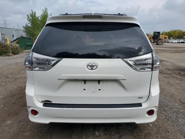Photo 6 from auction – 2018 TOYOTA SIENNA SE with VIN 5TDXZ3DC9JS953864