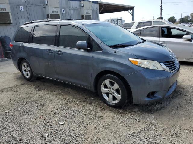 Photo 4 from auction – 2011 TOYOTA SIENNA LE with VIN 5TDKK3DC5BS047548