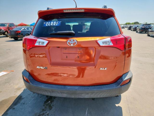 Photo 6 from auction – 2015 TOYOTA RAV4 XLE with VIN JTMWFREV2FD050241