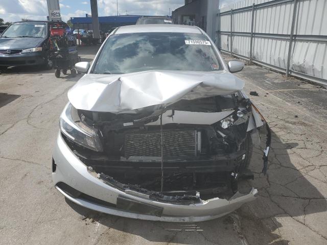 Photo 5 from auction – 2017 KIA FORTE LX with VIN 3KPFK4A71HE032577