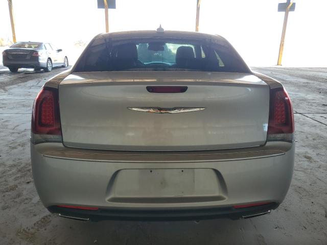 Photo 6 from auction – 2019 CHRYSLER 300 TOURIN with VIN 2C3CCAAG3KH612427