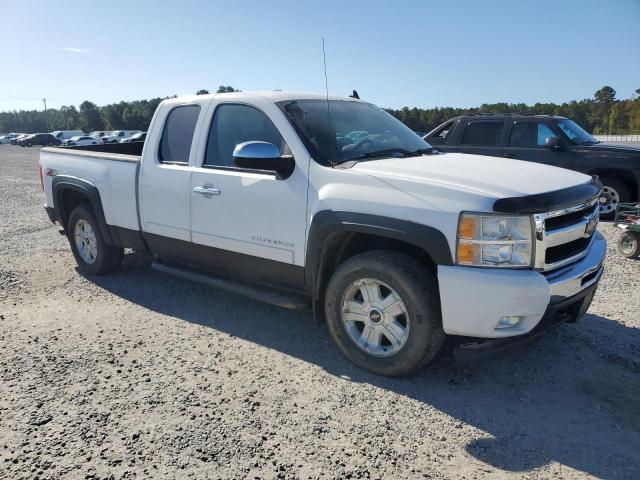 Photo 4 from auction – 2011 CHEVROLET SILVERADO with VIN 1GCRKSE38BZ385953