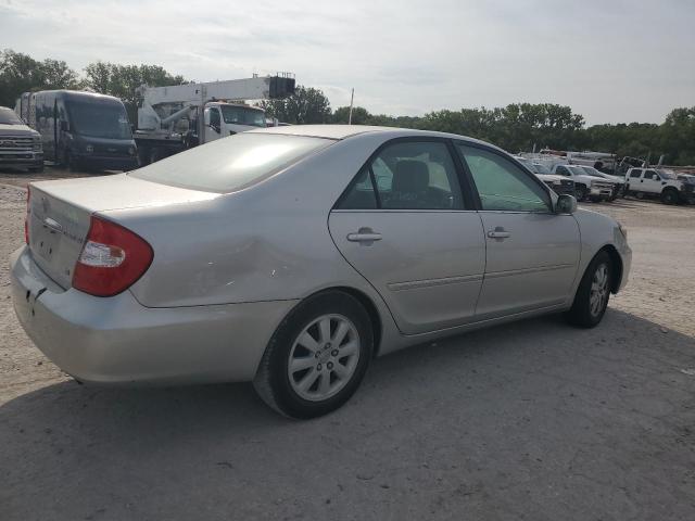 Photo 3 from auction – 2004 TOYOTA CAMRY LE with VIN 4T1BF32K94U581595