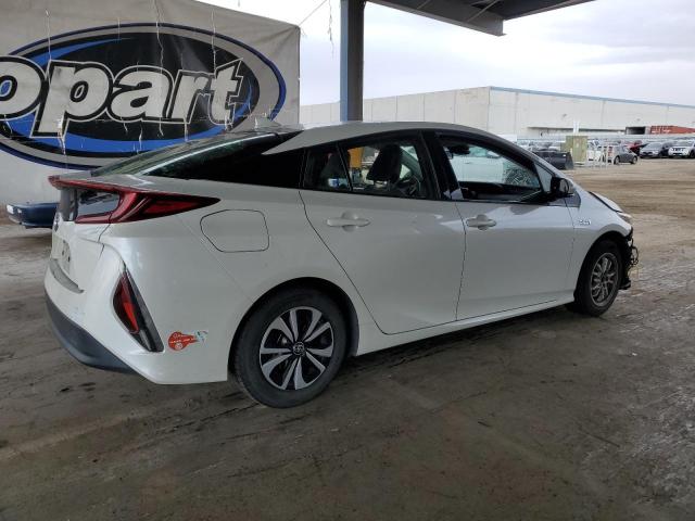 Photo 3 from auction – 2017 TOYOTA PRIUS PRIM with VIN JTDKARFP7H3045655