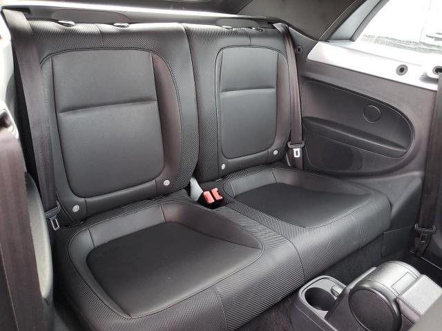 Photo 10 from auction – 2014 VOLKSWAGEN BEETLE with VIN 3VW5L7AT9EM813384