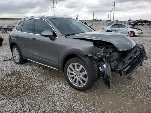 Photo 4 from auction – 2016 PORSCHE CAYENNE with VIN WP1AA2A23GLA00904