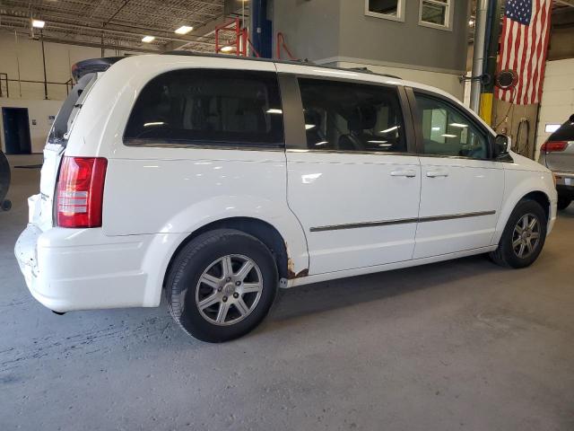 Photo 3 from auction – 2010 CHRYSLER TOWN & COU with VIN 2A4RR5D14AR343960