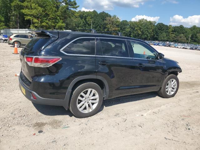 Photo 3 from auction – 2015 TOYOTA HIGHLANDER with VIN 5TDBKRFH6FS200875