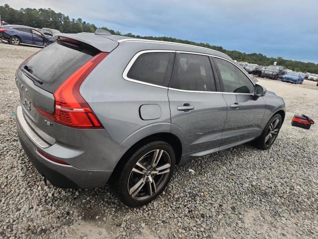 Photo 3 from auction – 2018 VOLVO XC60 T5 with VIN LYV102RK3JB074067