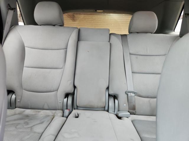 Photo 10 from auction – 2012 KIA SORENTO BASE with VIN 5XYKT3A15CG242015