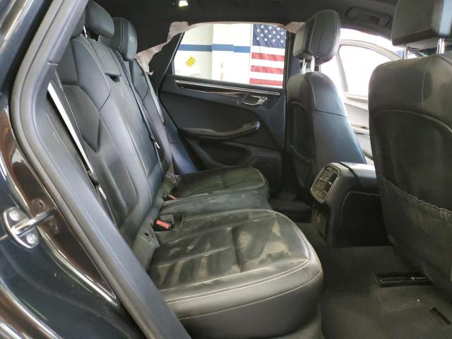 Photo 11 from auction – 2017 PORSCHE MACAN GTS with VIN WP1AG2A56HLB52749