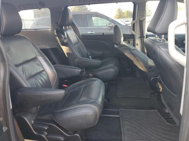 Photo 11 from auction – 2017 TOYOTA SIENNA SE with VIN 5TDXZ3DC5HS820979