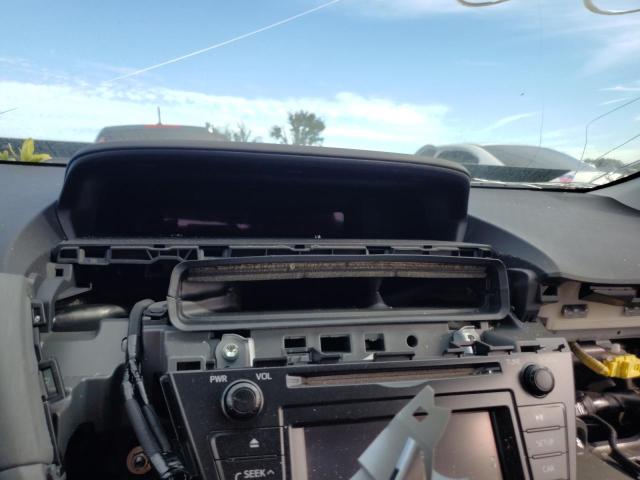Photo 9 from auction – 2012 TOYOTA PRIUS V with VIN JTDZN3EU1C3183529