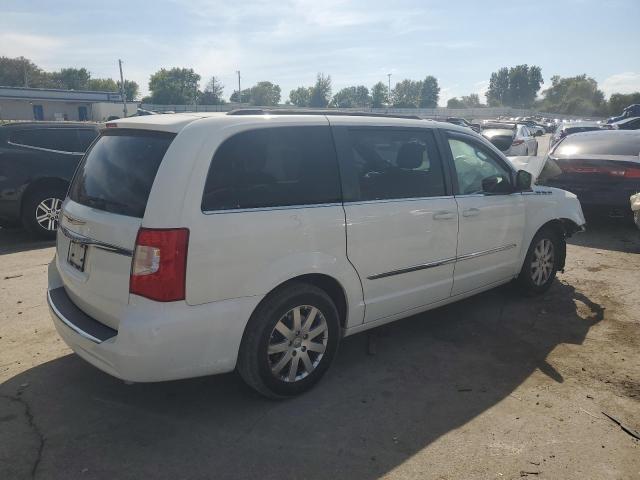 Photo 3 from auction – 2013 CHRYSLER TOWN & COU with VIN 2C4RC1BG2DR517603