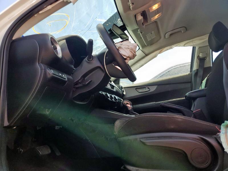 Photo 7 from auction – 2021 KIA FORTE FE with VIN 3KPF24AD6ME297771