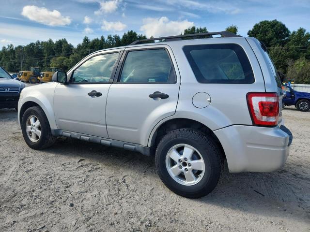 Photo 2 from auction – 2010 FORD ESCAPE XLS with VIN 1FMCU0C75AKB00199