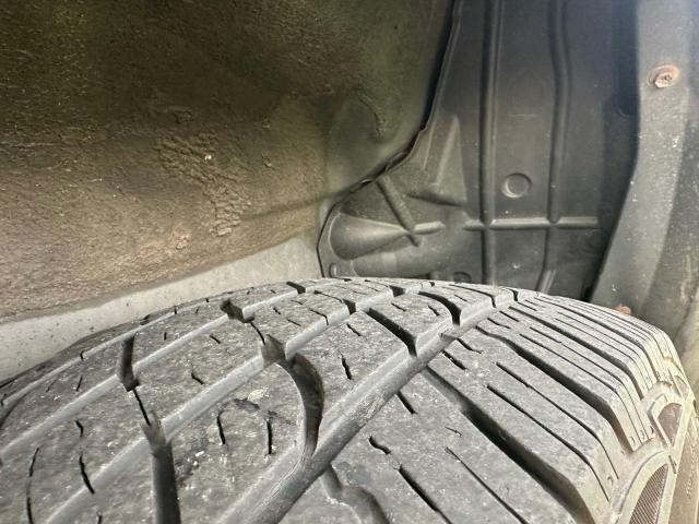 Photo 13 from auction – 2005 TOYOTA 4RUNNER SR with VIN JTEBT14R050046218