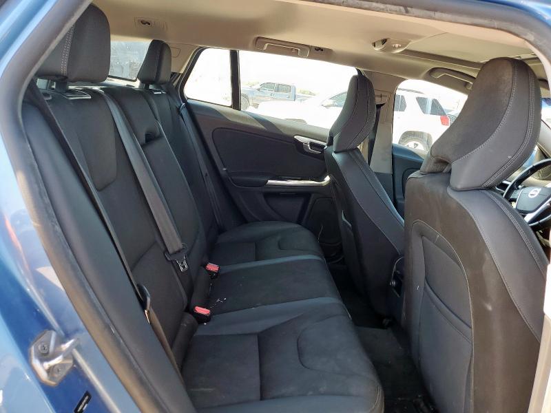 Photo 10 from auction – 2015 VOLVO V60 with VIN YV1612SJ2F1247123