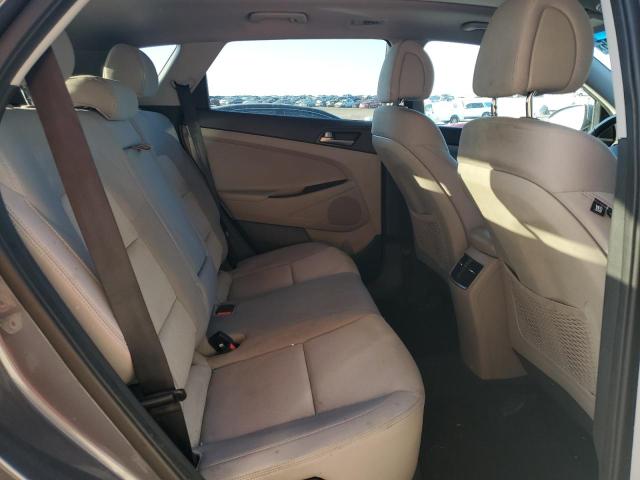 Photo 11 from auction – 2018 HYUNDAI TUCSON VAL with VIN KM8J3CA28JU753813