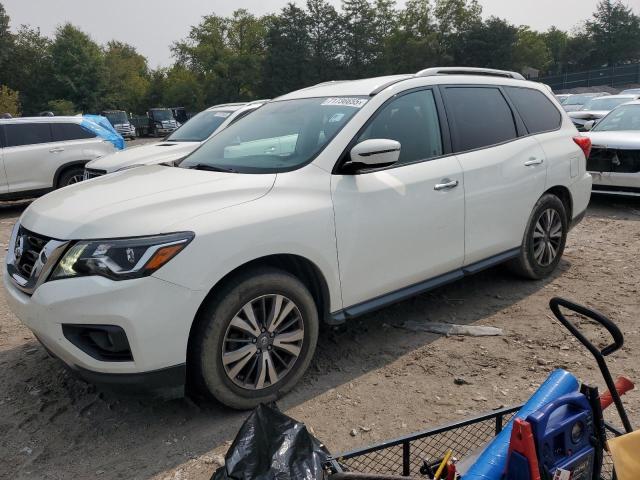 NISSAN PATHFINDER 2017 with VIN 5N1DR2MN6HC697253 - Photo from auction