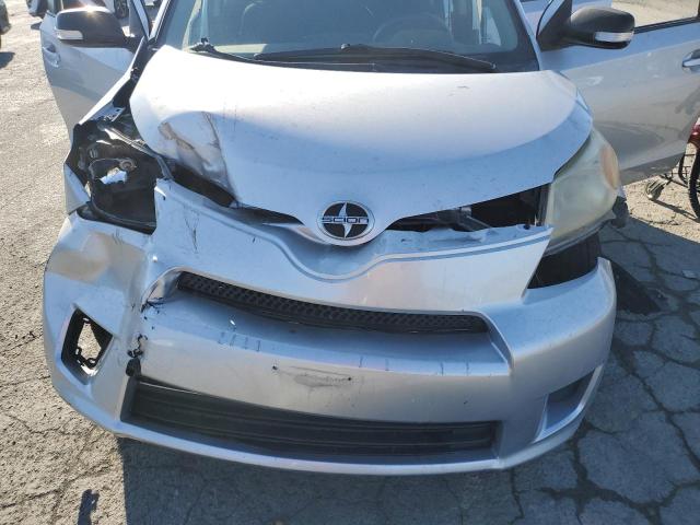 Photo 11 from auction – 2010 TOYOTA SCION XD with VIN JTKKU4B49A1000863