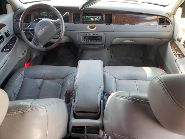 Photo 8 from auction – 2002 LINCOLN TOWN CAR C with VIN 1LNHM83W42Y645451