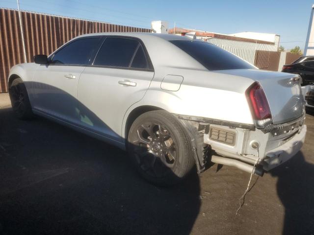 Photo 2 from auction – 2019 CHRYSLER 300 TOURIN with VIN 2C3CCAAG6KH609926