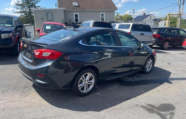 Photo 4 from auction – 2017 CHEVROLET CRUZE LT with VIN 1G1BE5SM6H7182628