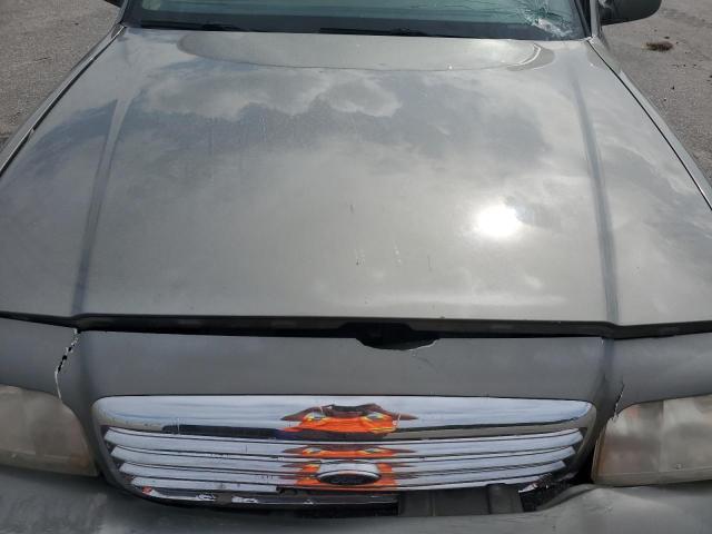 Photo 11 from auction – 2000 FORD CROWN VICT with VIN 2FAFP73W8YX123823