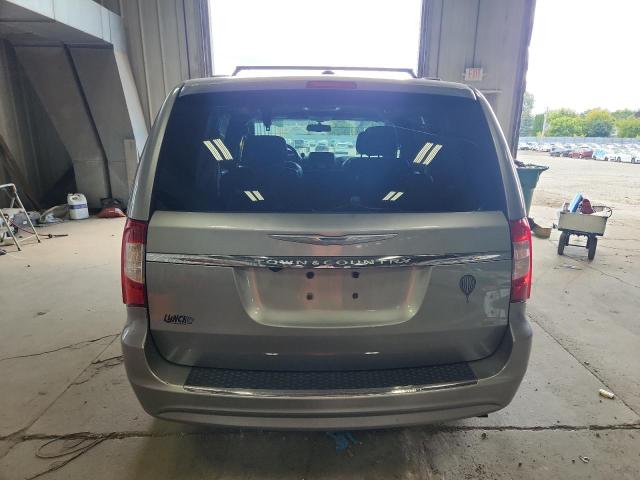 Photo 6 from auction – 2016 CHRYSLER TOWN & COU with VIN 2C4RC1BGXGR127885