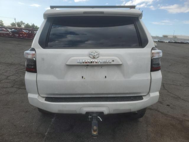 Photo 6 from auction – 2016 TOYOTA 4RUNNER SR with VIN JTEBU5JR2G5381933