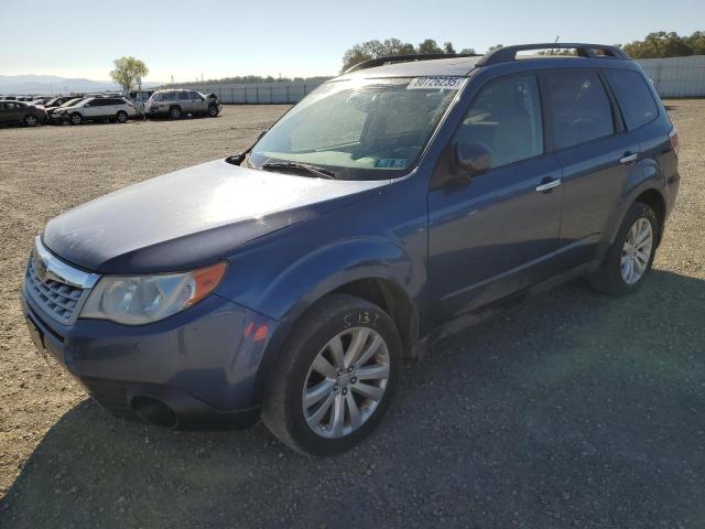 SUBARU FORESTER 2.5X PREMIUM 2013 with VIN JF2SHADC7DH417894 - Photo from auction