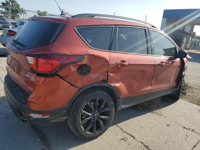 Photo 3 from auction – 2019 FORD ESCAPE SE with VIN 1FMCU9GD4KUA40118