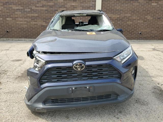 Photo 5 from auction – 2021 TOYOTA RAV4 XLE with VIN 2T3P1RFV4MW153369