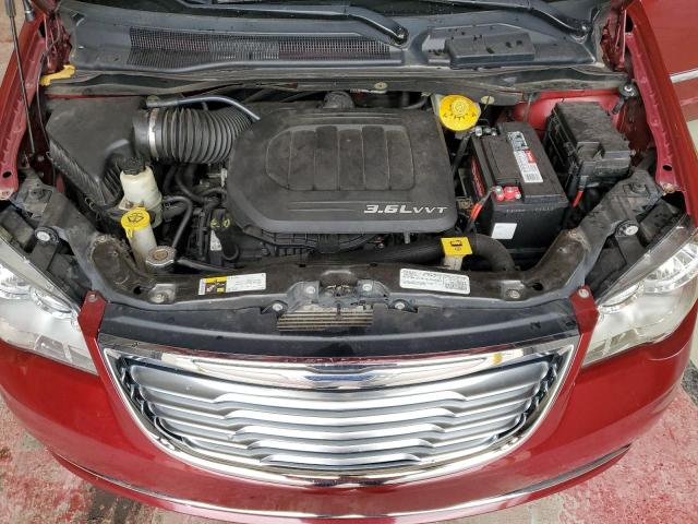 Photo 12 from auction – 2016 CHRYSLER TOWN & COU with VIN 2C4RC1CG0GR261464