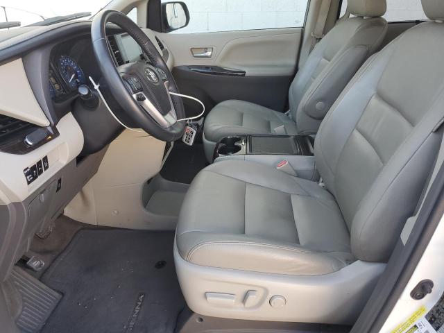Photo 7 from auction – 2016 TOYOTA SIENNA XLE with VIN 5TDYK3DC2GS755161