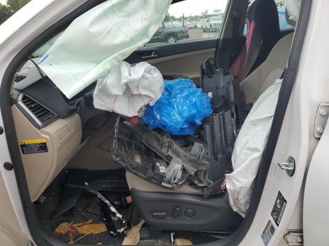 Photo 7 from auction – 2016 HYUNDAI TUCSON LIM with VIN KM8J33A41GU205064