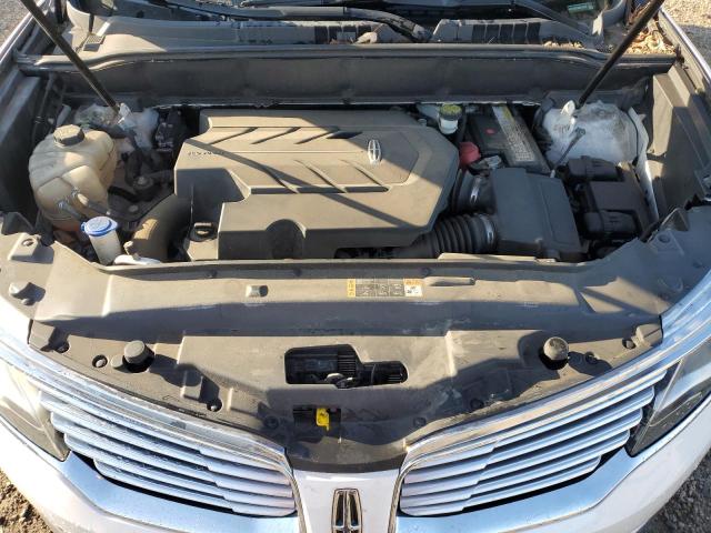 Photo 12 from auction – 2016 LINCOLN MKX RESERV with VIN 2LMTJ8LP5GBL45597