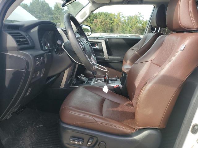Photo 7 from auction – 2020 TOYOTA 4RUNNER SR with VIN JTEBU5JR0L5798946