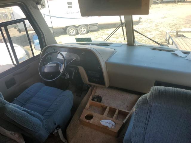 Photo 5 from auction – 1999 FORD RV with VIN 3FCMF53S3XJA11545