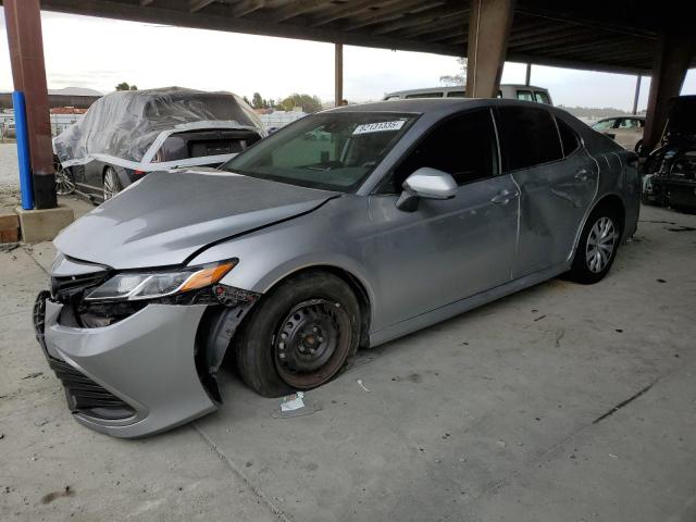 TOYOTA CAMRY LE 2022 with VIN 4T1C31AK2NU582821 - Photo from auction