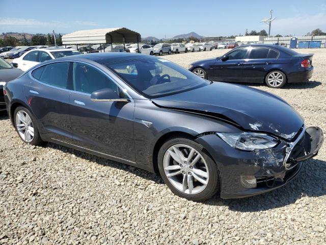 Photo 4 from auction – 2016 TESLA MODEL S with VIN 5YJSA1E27GF122291