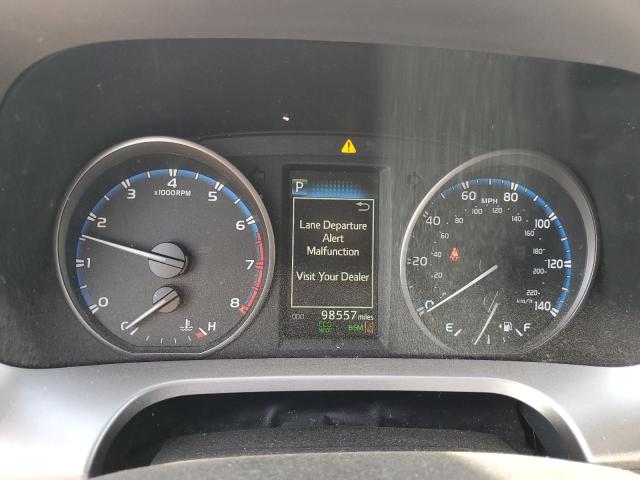 Photo 9 from auction – 2017 TOYOTA RAV4 XLE with VIN JTMRFREV1HJ167150